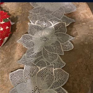 Christmas Table Runner 2 count